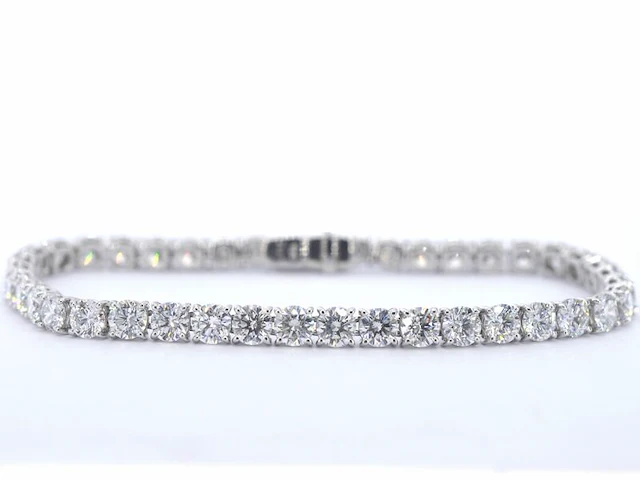 Witgouden tennisarmband met briljant geslepen diamanten - afbeelding 1 van  7