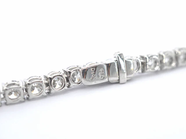 Witgouden tennisarmband met briljant geslepen diamanten - afbeelding 5 van  7