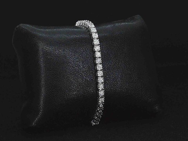 Witgouden tennisarmband met diamanten 1.00 carat - afbeelding 3 van  6