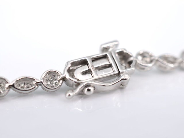 Witgouden tennisarmband met diamanten 1.10 carat - afbeelding 6 van  8