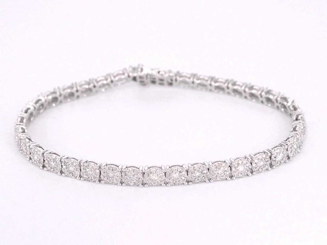 Witgouden tennisarmband met diamanten 5.50 carat - afbeelding 1 van  6