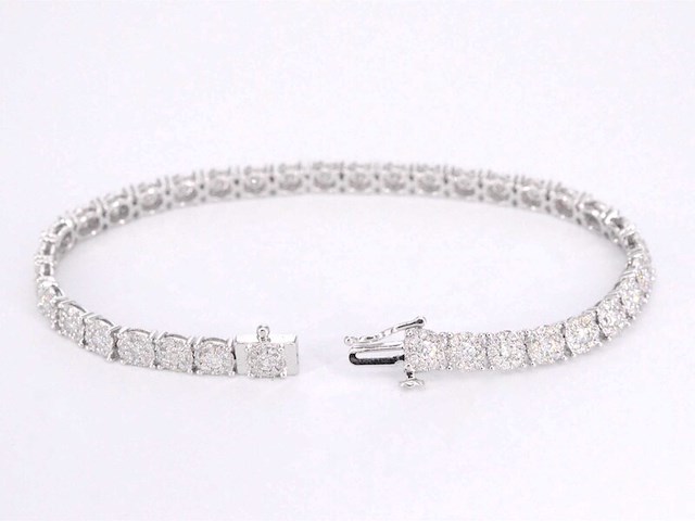 Witgouden tennisarmband met diamanten 5.50 carat - afbeelding 4 van  7