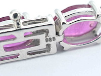 Witgouden tennisarmband met diamanten en robijn - afbeelding 8 van  8