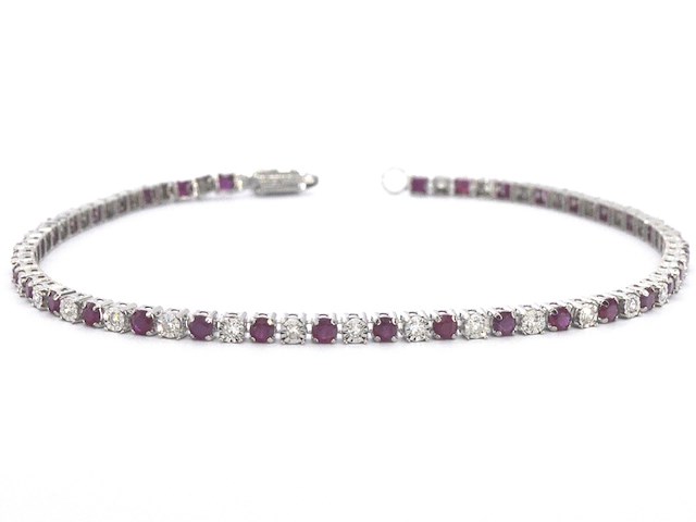 Witgouden tennisarmband met diamanten en robijnen - afbeelding 3 van  8