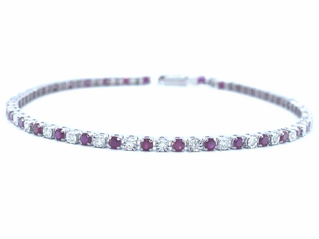 Witgouden tennisarmband met diamanten en robijnen - afbeelding 1 van  8