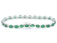 Witgouden tennisarmband met diamanten en smaragd - afbeelding 4 van  8