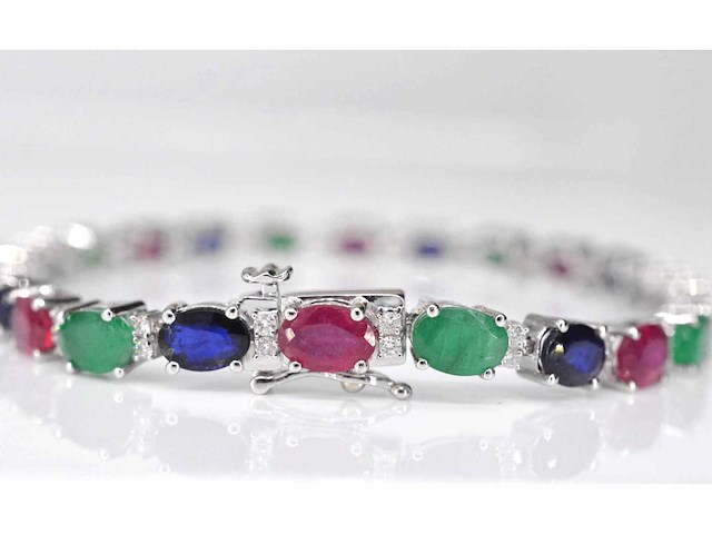 Witgouden tennisarmband met diamanten saffier robijn en smaragd - afbeelding 3 van  6