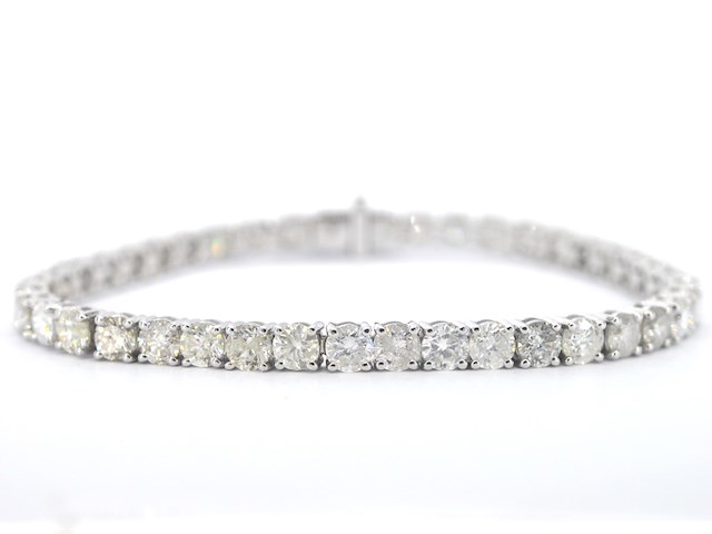 Witgouden tennisarmband met natuurlijke briljant geslepen diamanten - afbeelding 1 van  7
