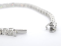 Witgouden tennisarmband met natuurlijke briljant geslepen diamanten - afbeelding 4 van  7