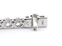 Witgouden tennisarmband met natuurlijke briljant geslepen diamanten - afbeelding 5 van  7