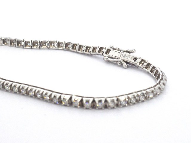 Witgouden tennisarmband met natuurlijke briljant geslepen diamanten - afbeelding 6 van  8