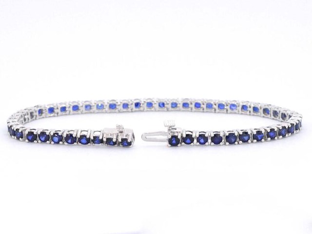Witgouden tennisarmband met saffieren - afbeelding 5 van  10
