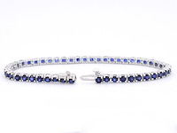Witgouden tennisarmband met saffieren - afbeelding 5 van  10