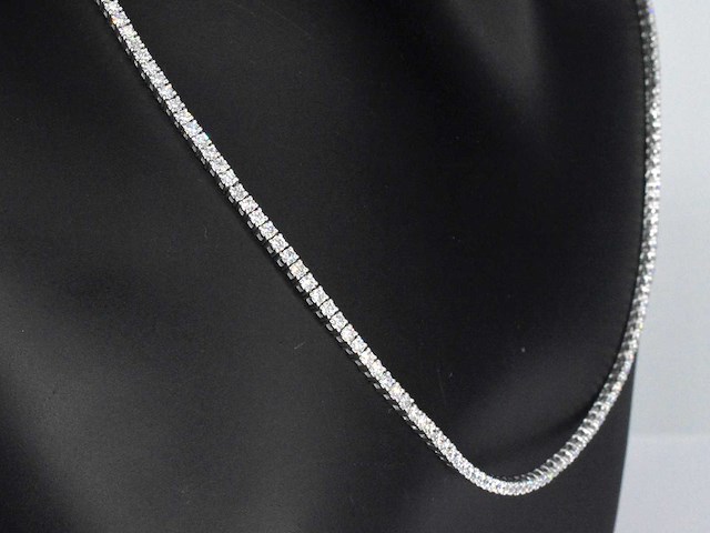 Witgouden tenniscollier 5.50 carat briljant diamanten - afbeelding 2 van  9