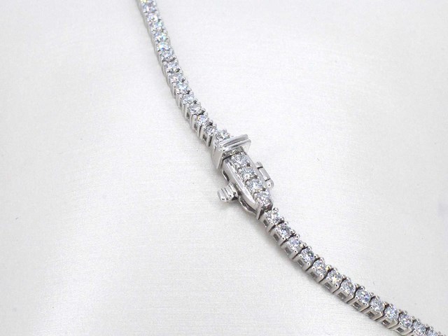 Witgouden tenniscollier 5.50 carat briljant diamanten - afbeelding 4 van  9