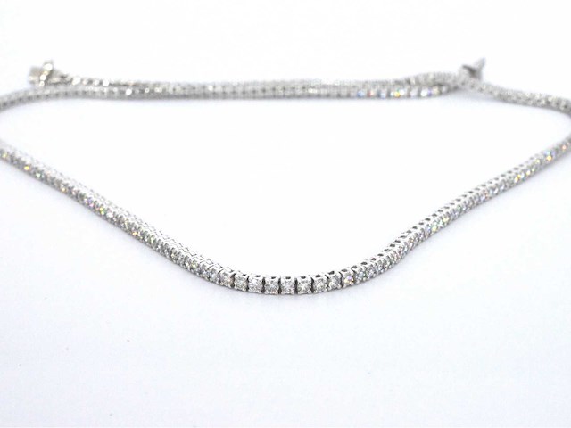 Witgouden tenniscollier 5.50 carat briljant diamanten - afbeelding 5 van  9
