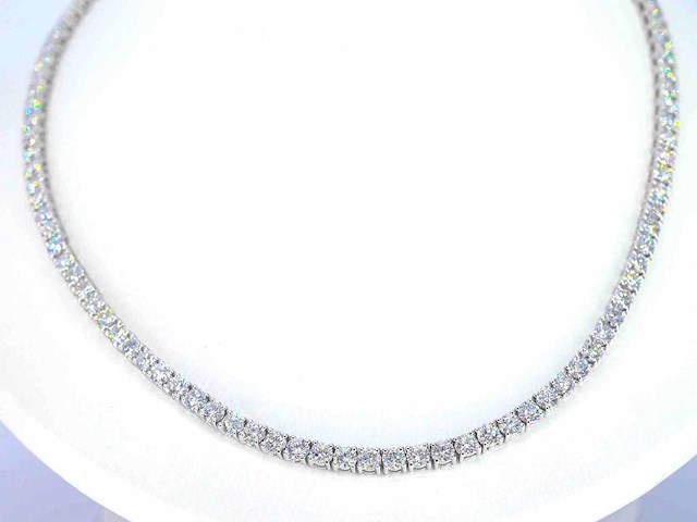 Witgouden tenniscollier met briljant geslepen diamanten 22.00 carat - afbeelding 1 van  8
