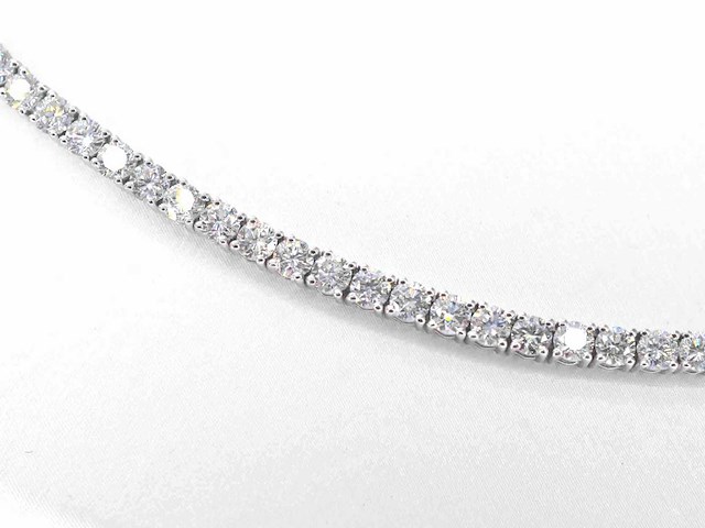 Witgouden tenniscollier met briljant geslepen diamanten van 16.00 carat - afbeelding 4 van  7