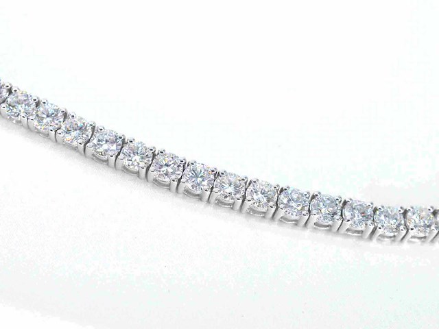 Witgouden tenniscollier met briljant geslepen diamanten van 22.00 carat - afbeelding 1 van  3