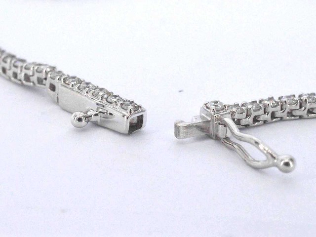 Witgouden tenniscollier met diamanten 3.00 carat - afbeelding 7 van  9