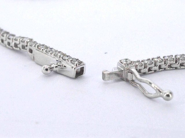 Witgouden tenniscollier met diamanten 3.00 carat - afbeelding 7 van  10