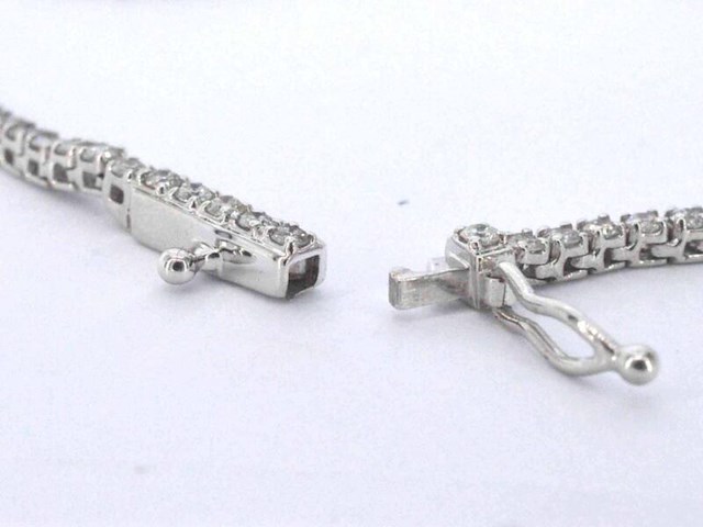 Witgouden tenniscollier met diamanten 3.00 carat - afbeelding 7 van  10