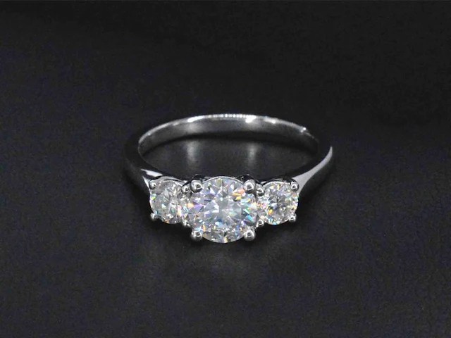 Witgouden trinity ring briljant 1.50 ct - afbeelding 5 van  8