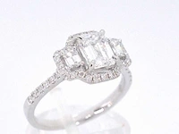 Witgouden trinity ring emerald diamant - afbeelding 6 van  10