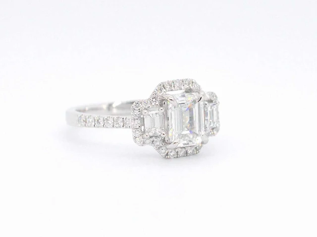 Witgouden trinity ring emerald diamant - afbeelding 10 van  10