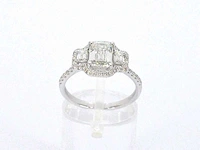 Witgouden trinity ring emerald diamant - afbeelding 7 van  9