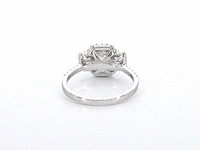 Witgouden trinity ring emerald diamant - afbeelding 4 van  9