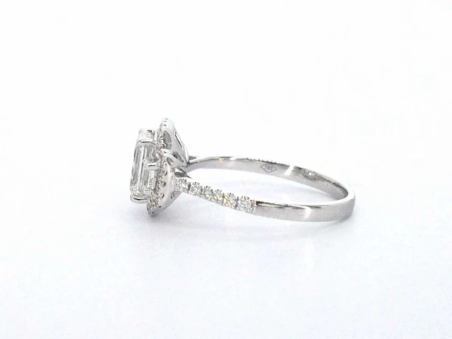 Witgouden trinity ring emerald diamant - afbeelding 5 van  9
