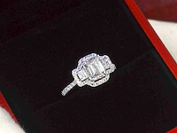 Witgouden trinity ring emerald diamant - afbeelding 8 van  9