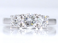 Witgouden trinity ring met briljant geslepen diamanten