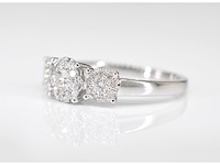 Witgouden trinity ring met diamanten - afbeelding 5 van  9