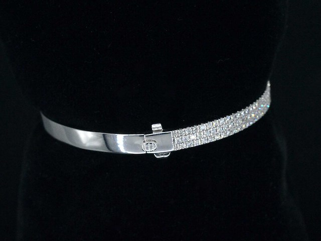 Witgouden vaste armband met briljant geslepen diamant - afbeelding 6 van  6