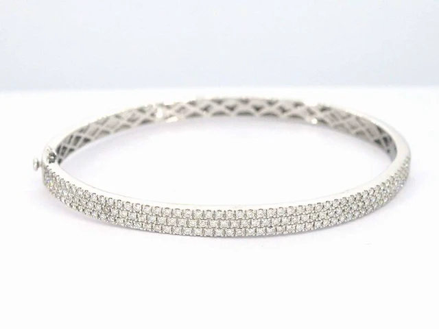 Witgouden vaste armband met briljant geslepen diamant - afbeelding 3 van  8