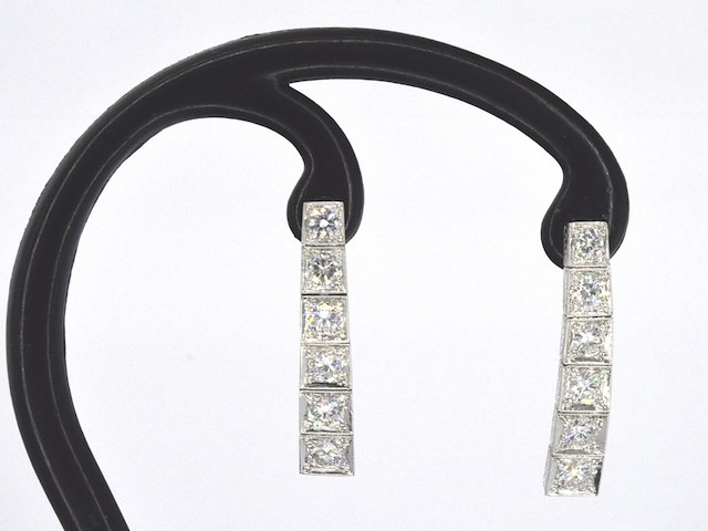 Witgouden vintage oorhangers met natuurlijke diamanten van 2.00 carat totaal - afbeelding 1 van  13
