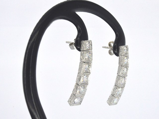Witgouden vintage oorhangers met natuurlijke diamanten van 2.00 carat totaal - afbeelding 8 van  13
