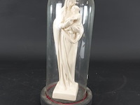 Witporseleinen maria met kind onder glazen stolp