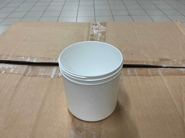 Witte kunststof potten (650 ml) (1650x) - afbeelding 1 van  3