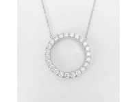Witte ronde hanger met ketting rondom gezet met grote briljanten - afbeelding 1 van  6