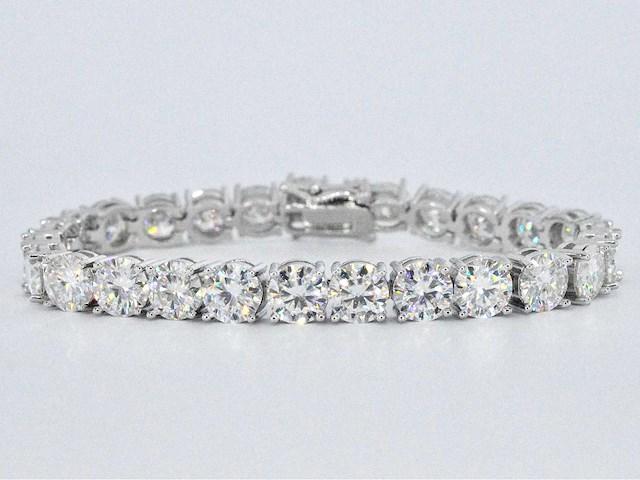 Witte tennisarmband met briljanten - afbeelding 1 van  7