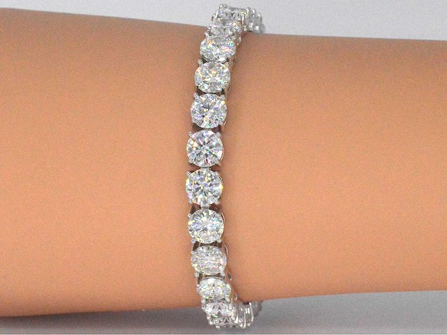 Witte tennisarmband met briljanten - afbeelding 2 van  7