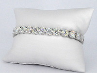 Witte tennisarmband met briljanten - afbeelding 4 van  7