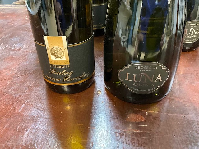 Witte wijn en prosecco (12x) - afbeelding 4 van  5