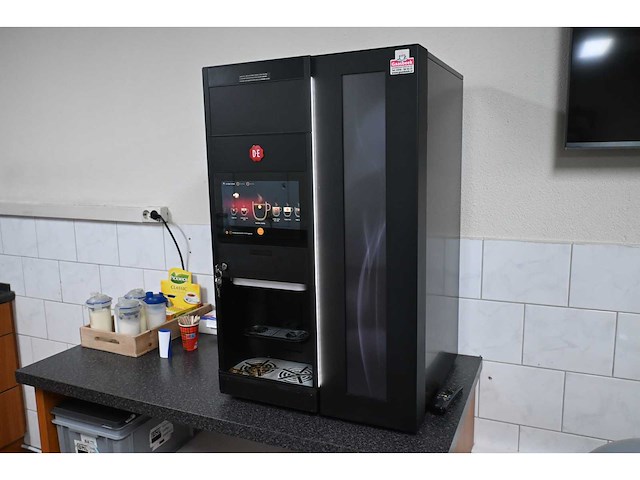 Wittenborg / douwe egberts 9200-cv5nl touchscreen meerkeuze koffiemachine - afbeelding 1 van  3
