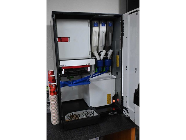 Wittenborg / douwe egberts 9200-cv5nl touchscreen meerkeuze koffiemachine - afbeelding 3 van  3