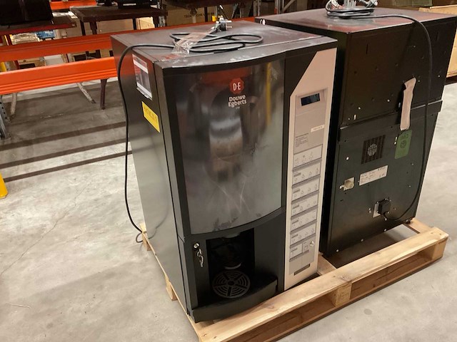 Wittenborg fb7300 warme drankenautomaat - afbeelding 1 van  10