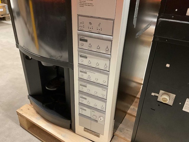 Wittenborg fb7300 warme drankenautomaat - afbeelding 2 van  9